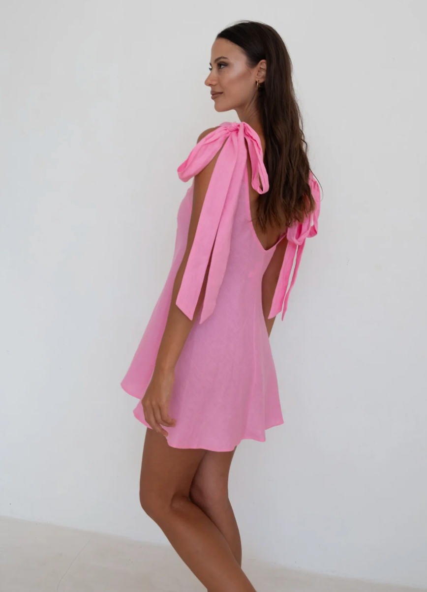 Caitlin Crisp - Mini Wilmer in Barbie Pink