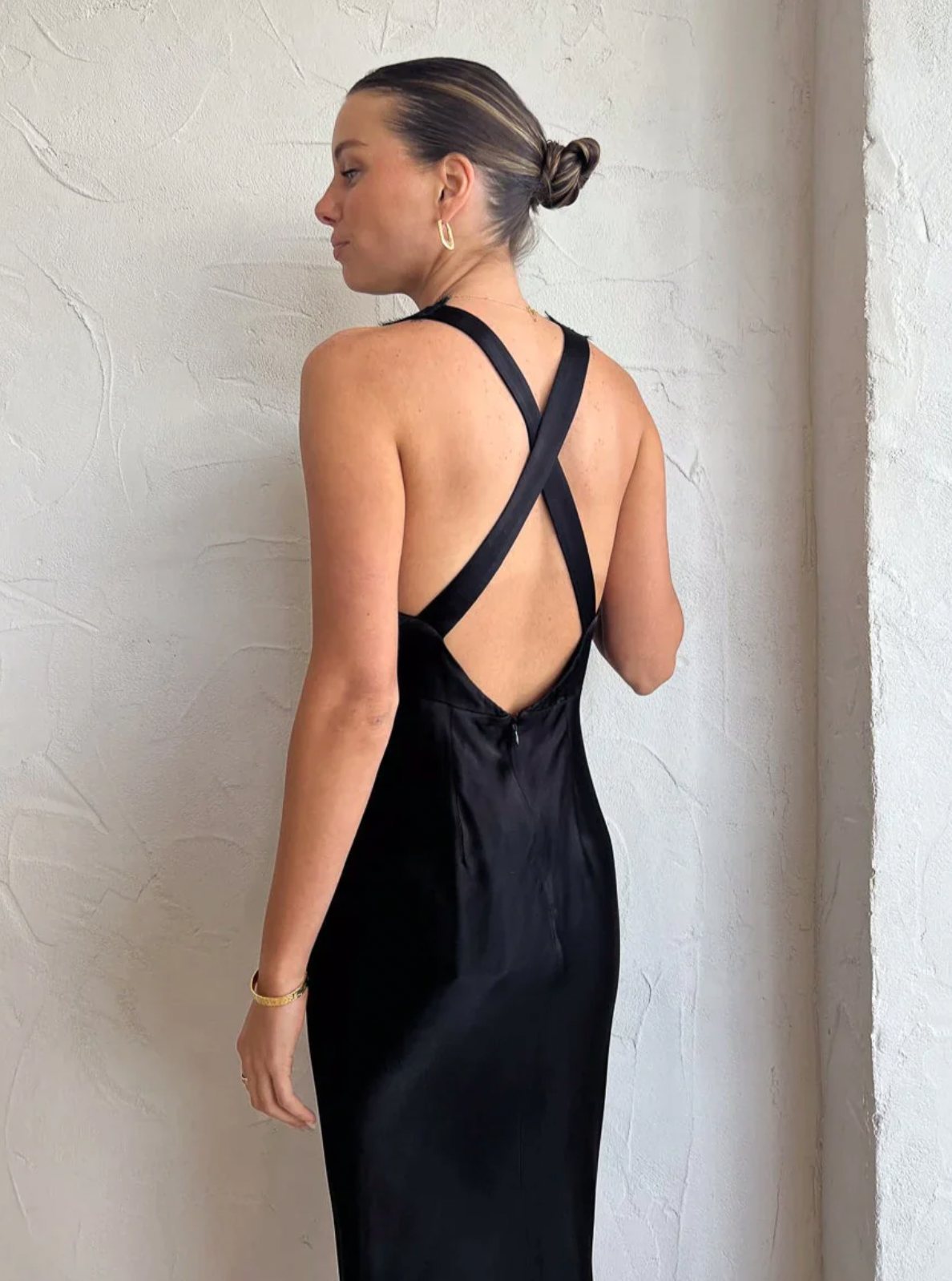 Shona Joy - Camille Lace Cross Back Midi Dress in Black rwsb. Shona Joy - Camille Lace Cross Back Midi Dress in Black rwsb.