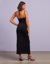 Load image into Gallery viewer, Dazie - The Revival Gathered Midi Dress Black
