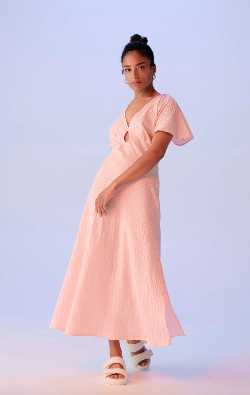 Ruby - Clover Midi Dress in Pink